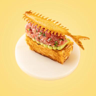 Tapas with tuna tartar