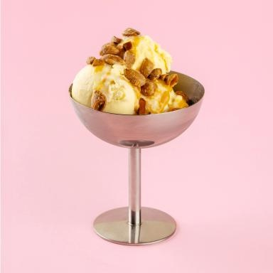 VANILLA ICE CREAM CARAMEL + ALMONDS