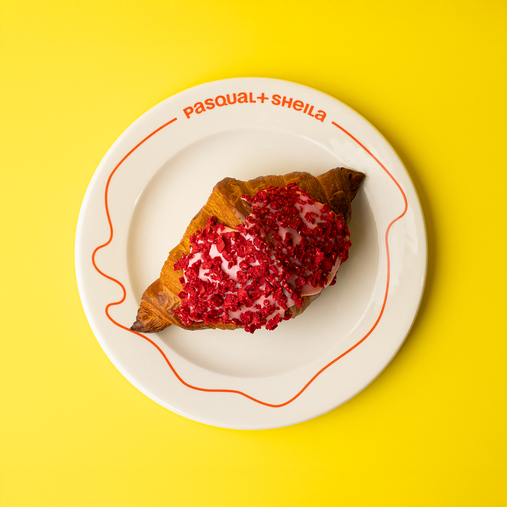 CROISSANT WITH RASPBERRY CREAM